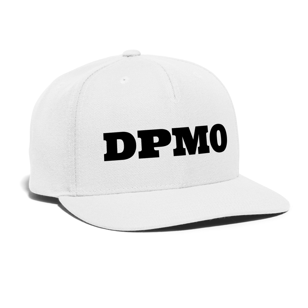 Snapback Baseball Cap DPMO - white
