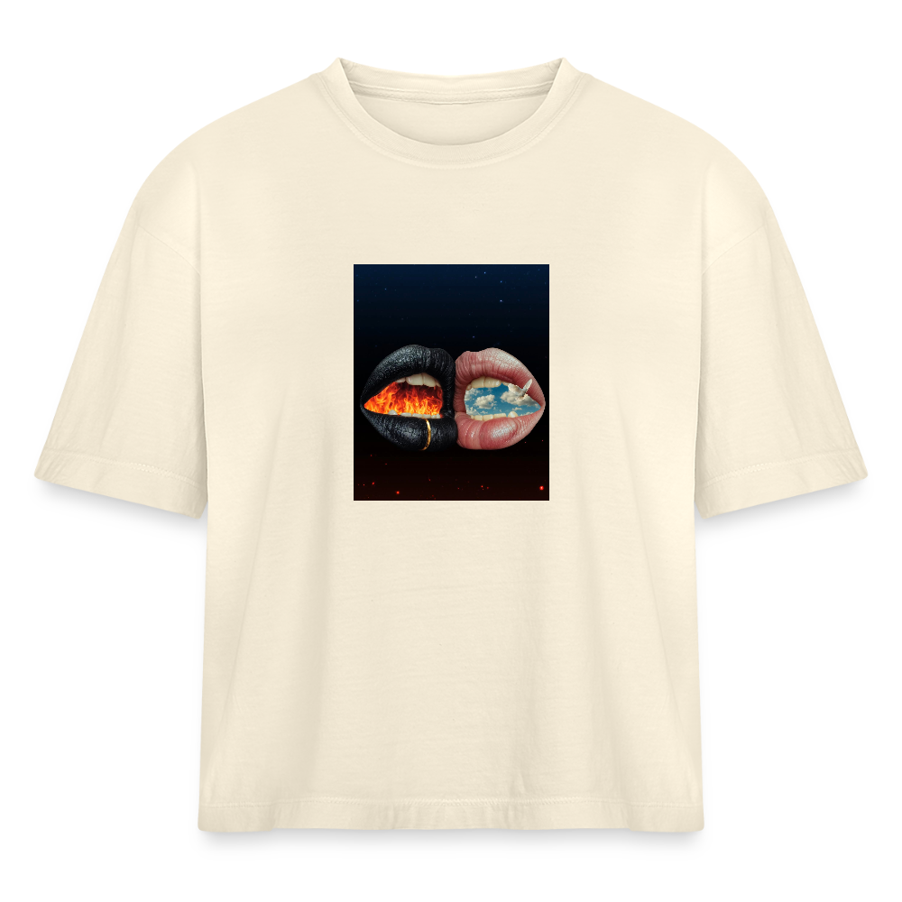 Women's Heavyweight Cropped T-Shirt kiss of life kiss of fire - ivory