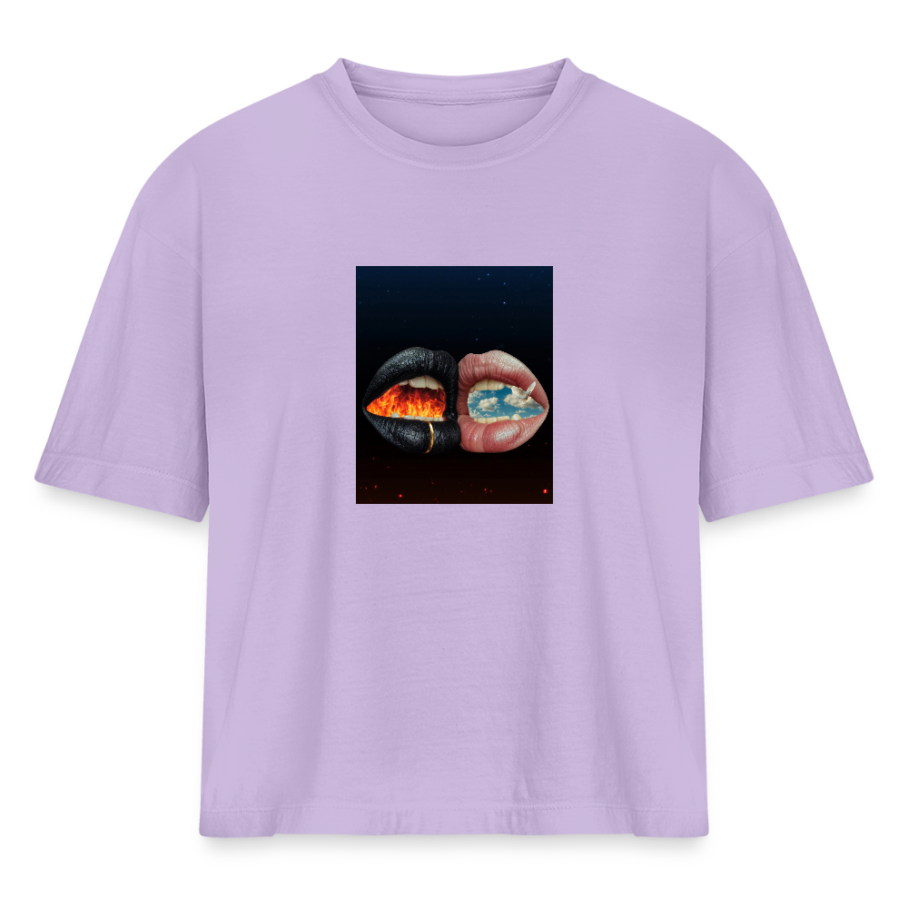 Women's Heavyweight Cropped T-Shirt kiss of life kiss of fire - lavender